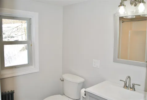 21 1/2 Fairmount Street Nashua NH 03064