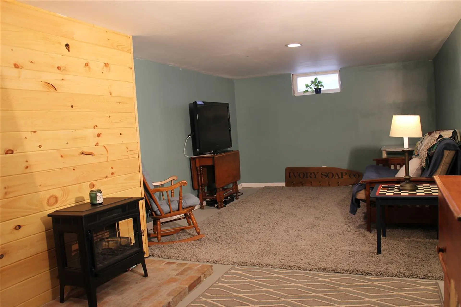 43 South Summit Street Essex VT 05452