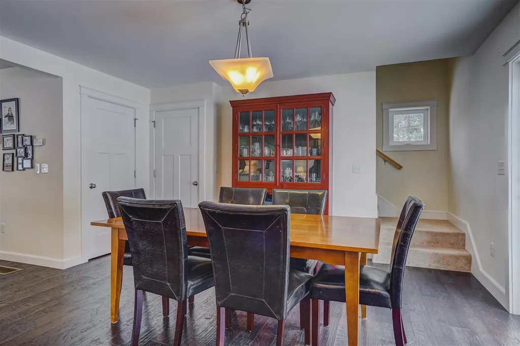 1 Iris Lane Londonderry NH 03053