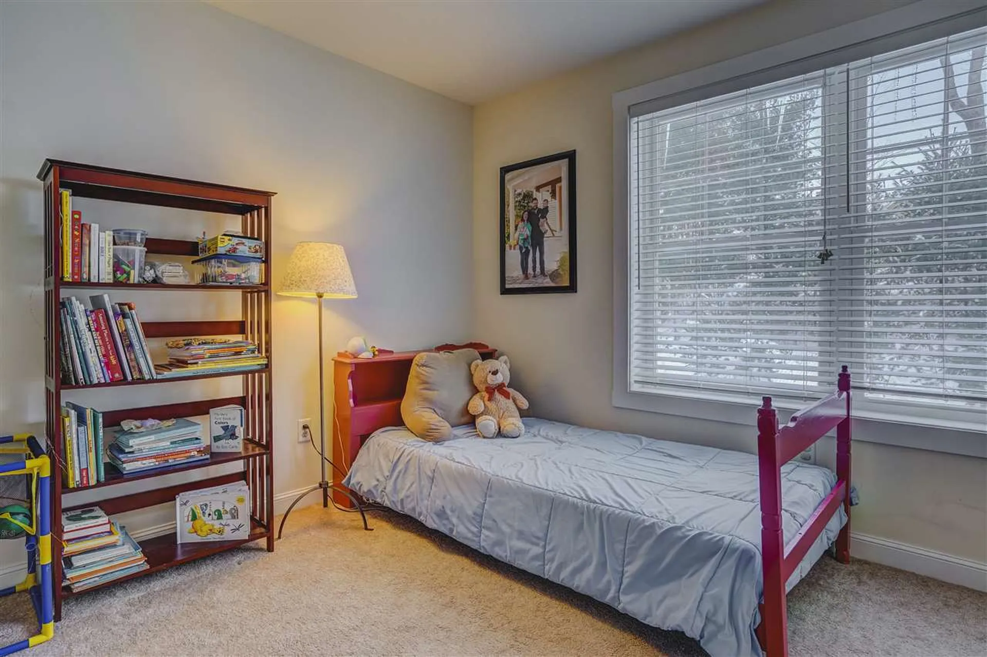 1 Iris Lane Londonderry NH 03053