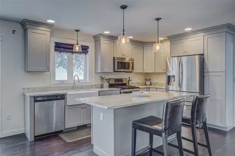 1 Iris Lane Londonderry NH 03053