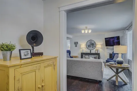 1 Iris Lane Londonderry NH 03053