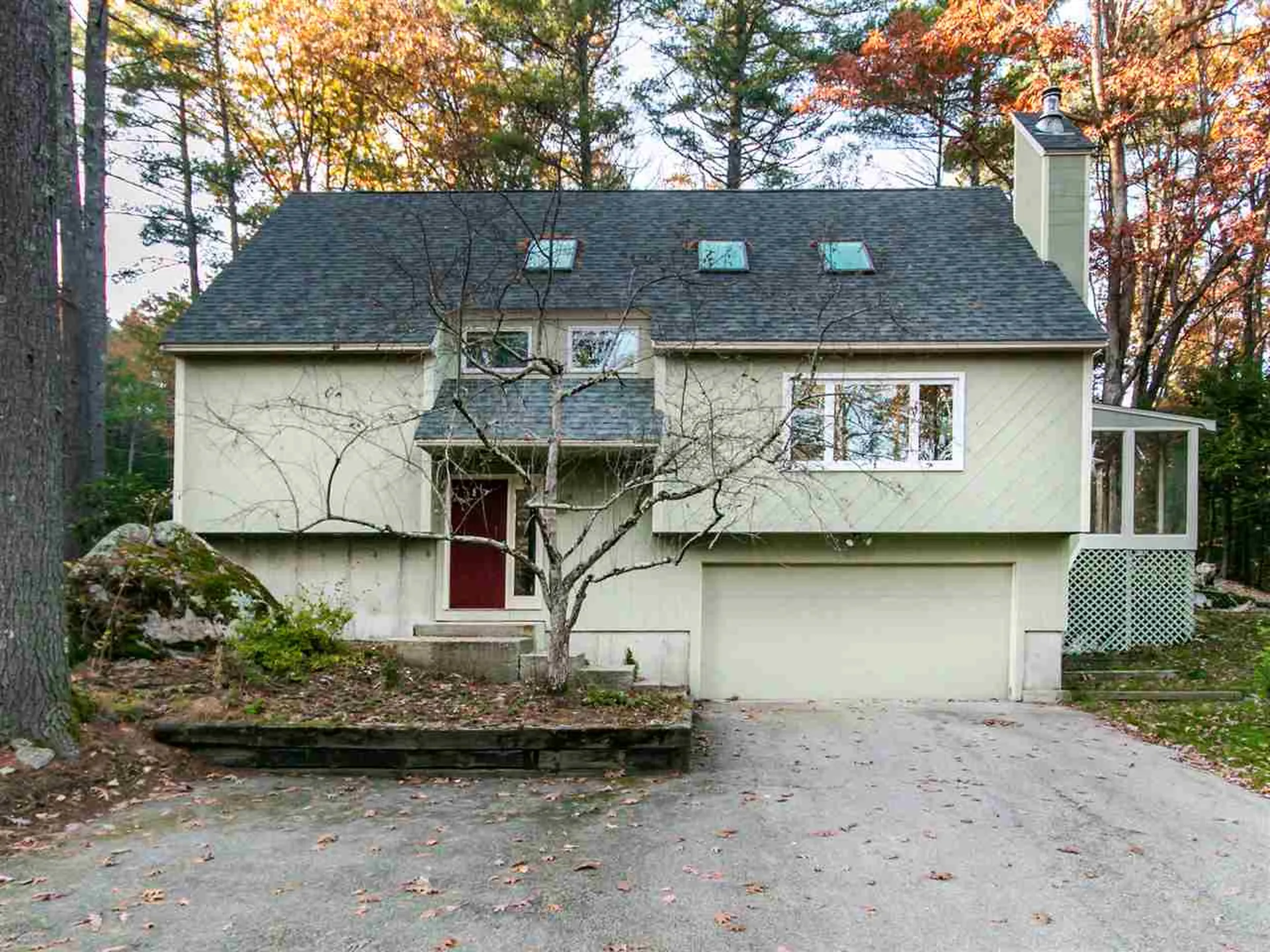 9 Nathaniel Drive Amherst NH 03031