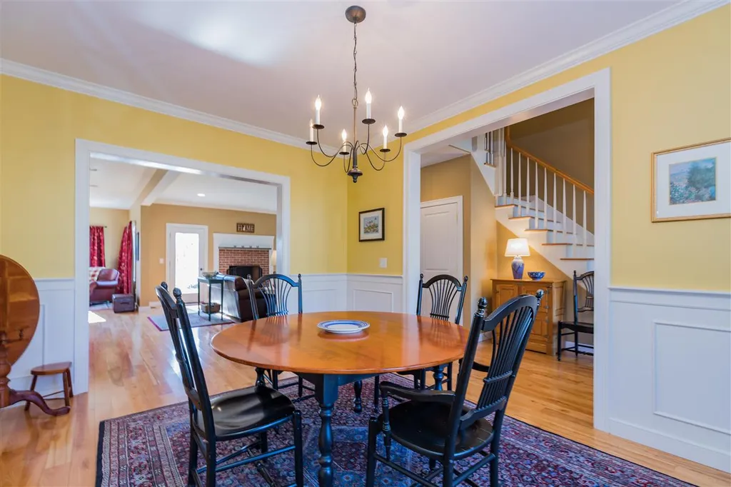 9 Heron Way Stratham NH 03885