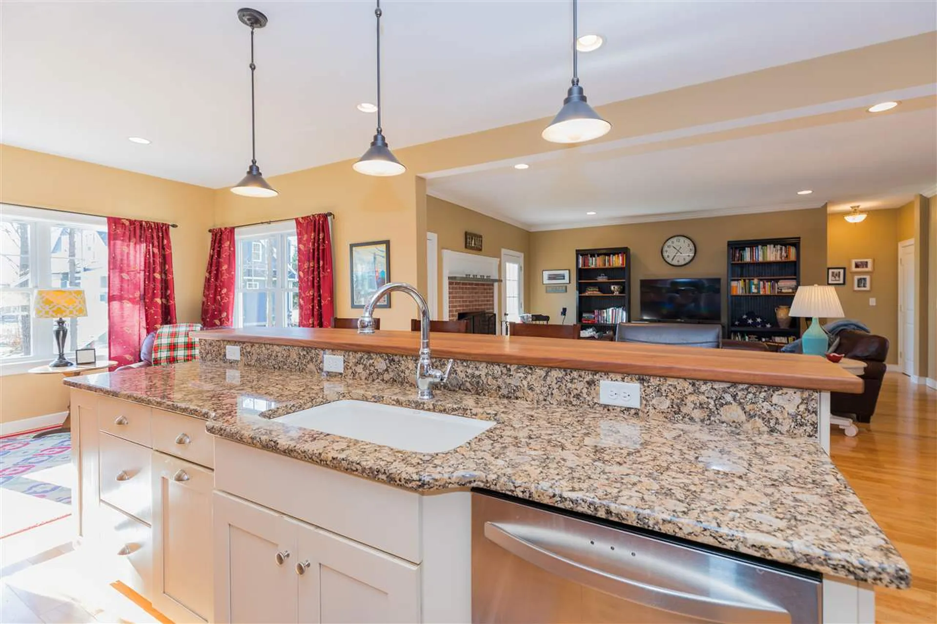 9 Heron Way Stratham NH 03885