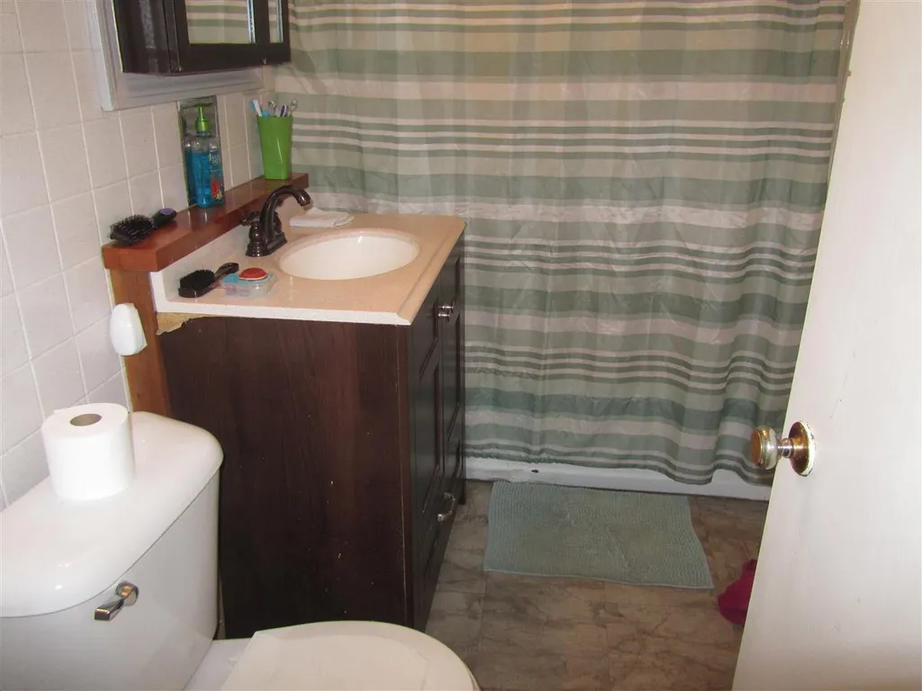 14-16 Hobbs Avenue Nashua NH 03060