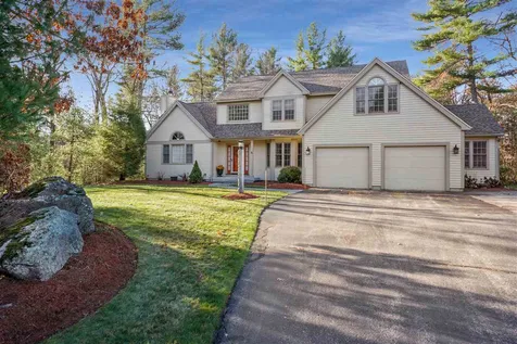 5 Jenny Hill Lane Nashua NH 03062