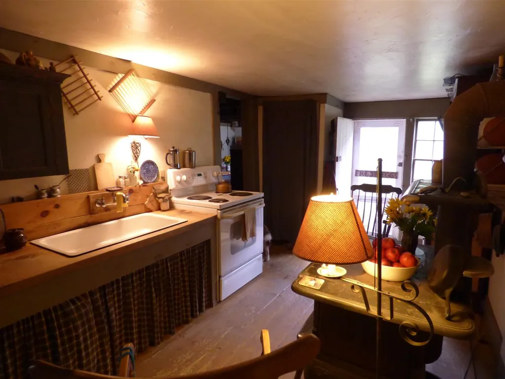 44 Stoddard Road Wolfeboro NH 03894