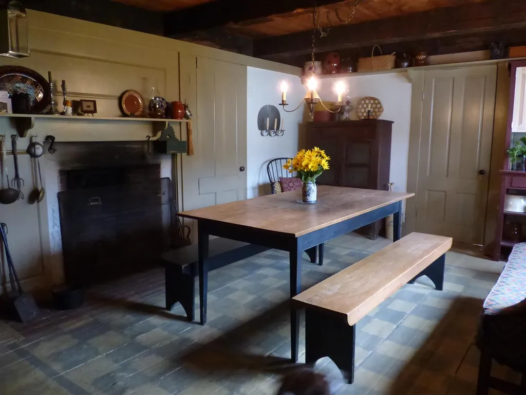 44 Stoddard Road Wolfeboro NH 03894