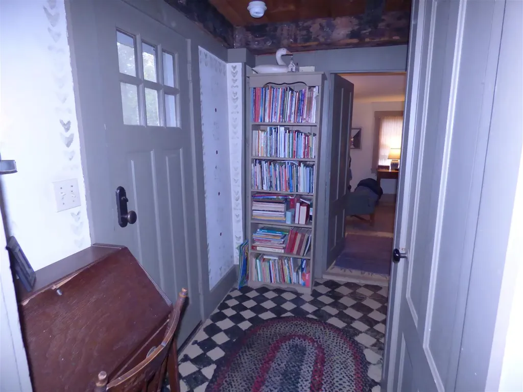 44 Stoddard Road Wolfeboro NH 03894