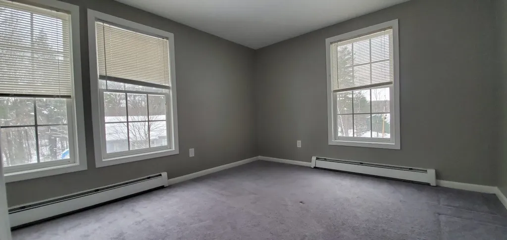 33b Dale Road Hooksett NH 03106
