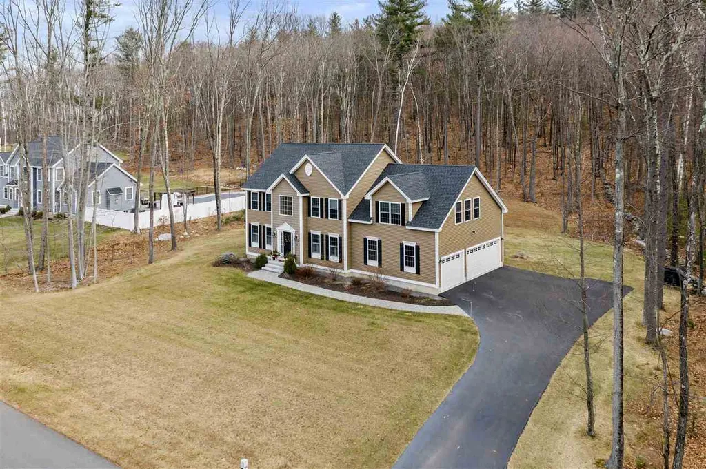 91 Drummer Road Pelham NH 03076