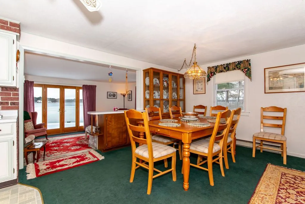 17 Wentworth Terrace Dover NH 03820