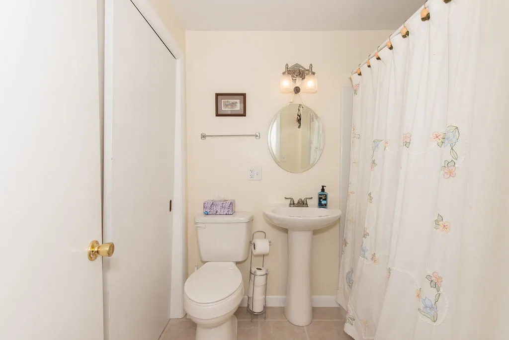 17 Wentworth Terrace Dover NH 03820