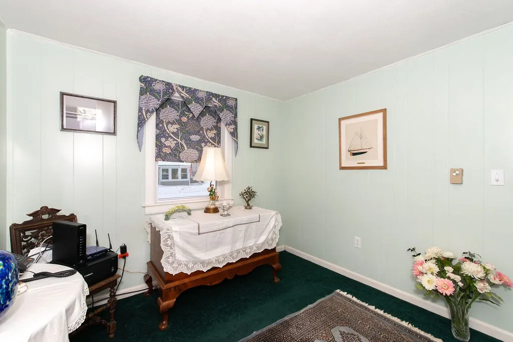 17 Wentworth Terrace Dover NH 03820