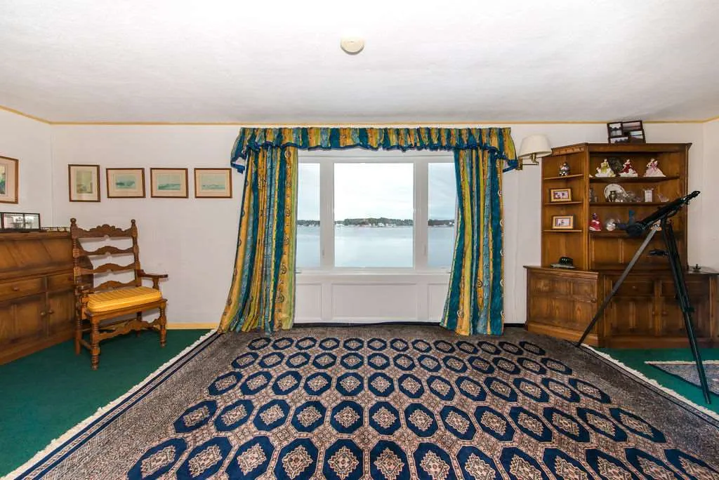 17 Wentworth Terrace Dover NH 03820