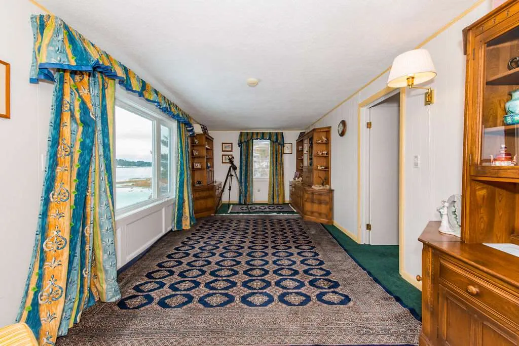 17 Wentworth Terrace Dover NH 03820