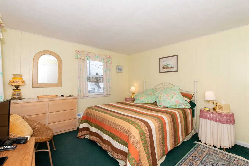 17 Wentworth Terrace Dover NH 03820