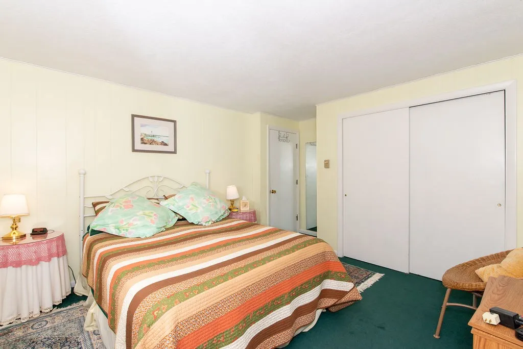 17 Wentworth Terrace Dover NH 03820
