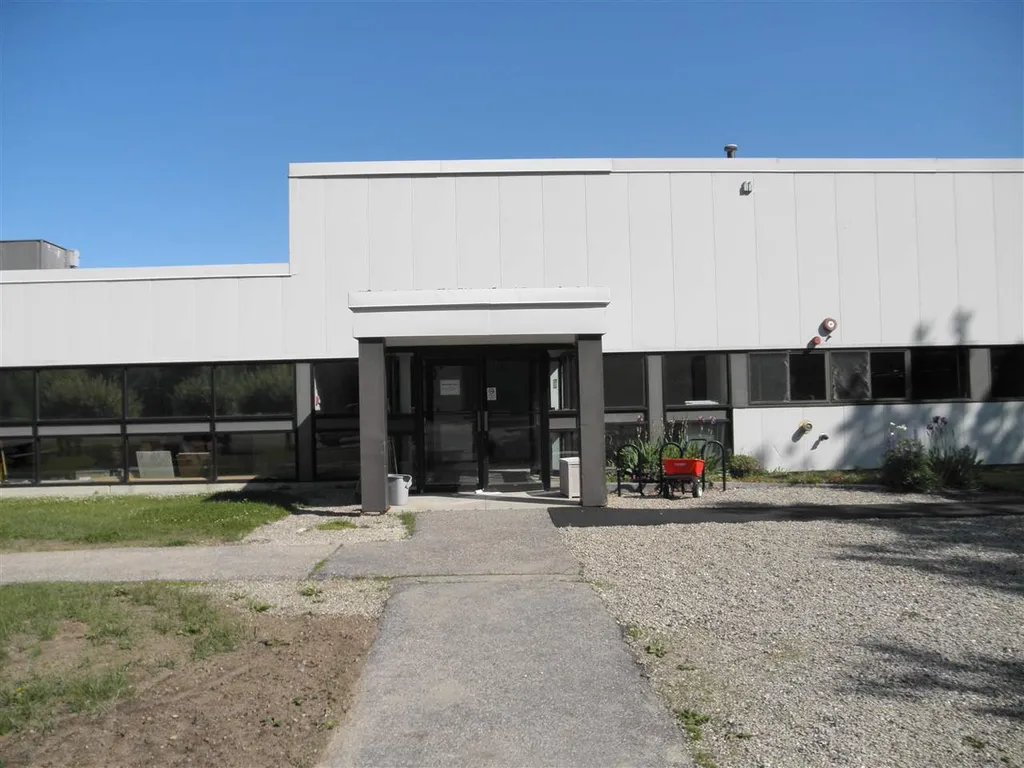 25 Nimble Hill Road Newington NH 03801