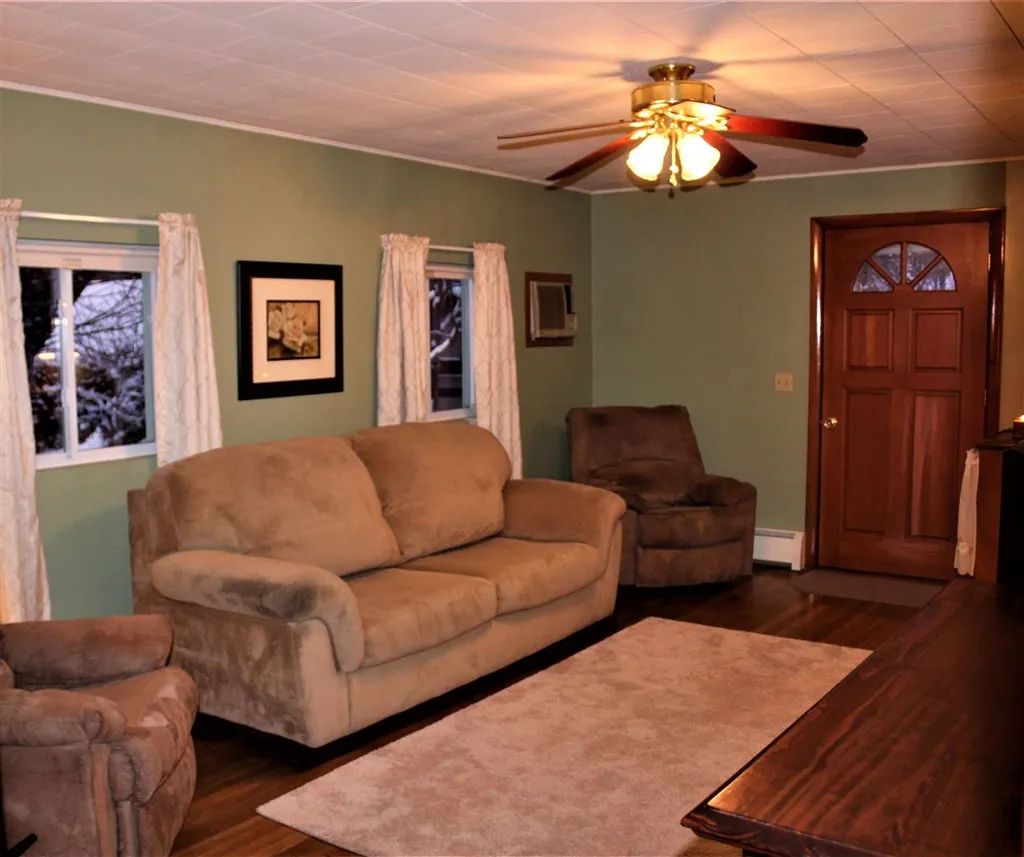 8 Fairview Avenue Pembroke NH 03275