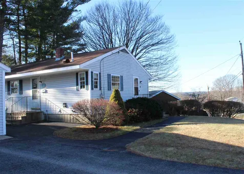 8 Fairview Avenue Pembroke NH 03275