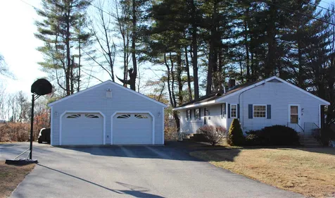 8 Fairview Avenue Pembroke NH 03275