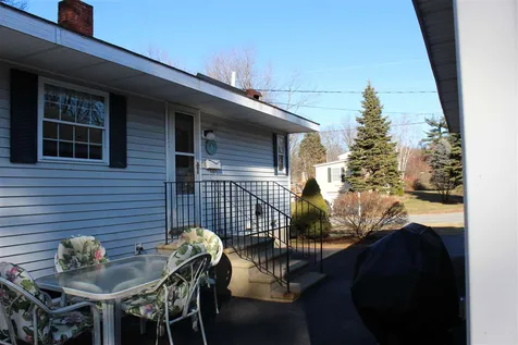 8 Fairview Avenue Pembroke NH 03275
