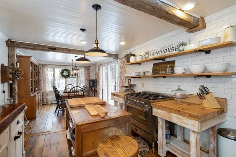 155 Middle Road Tuftonboro NH 03816