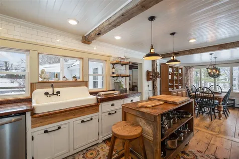 155 Middle Road Tuftonboro NH 03816