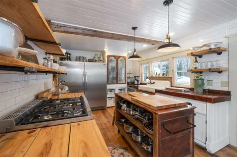 155 Middle Road Tuftonboro NH 03816