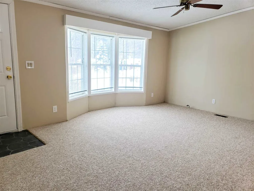 3 Chestnut Circle Loudon NH 03307