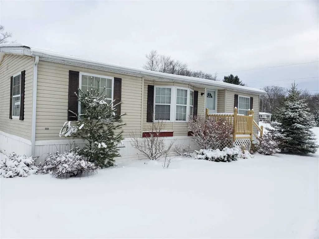 3 Chestnut Circle Loudon NH 03307