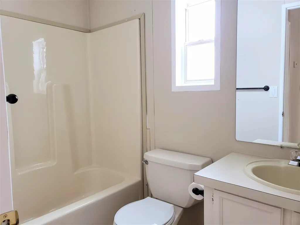 3 Chestnut Circle Loudon NH 03307