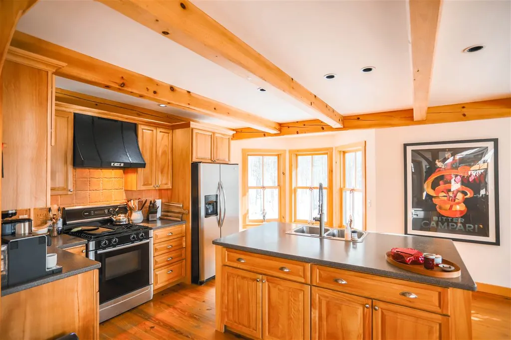 70 Center Fire Road Fayston VT 05660