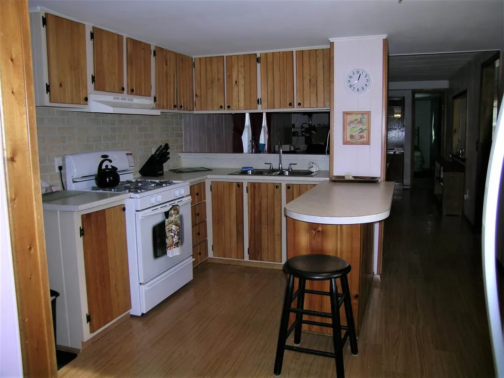 20 Greatstone Drive Nashua NH 03063