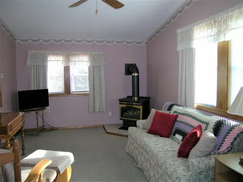 20 Greatstone Drive Nashua NH 03063