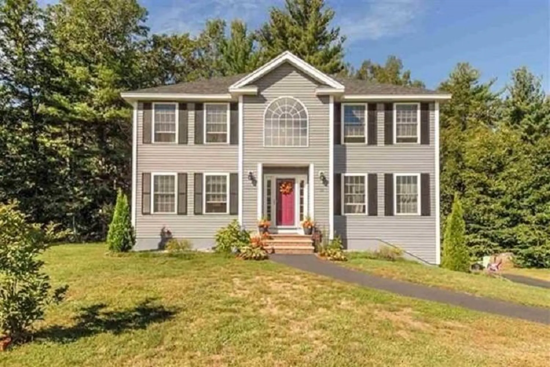 12 Cottonwood Circle Kingston NH 03848