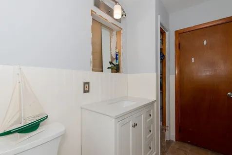 7 Oak Hill Drive Dover NH 03820