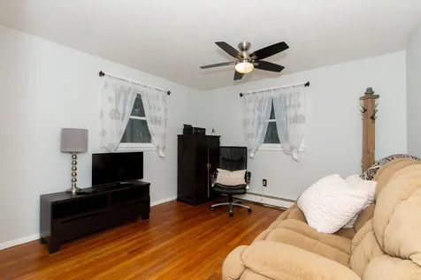 7 Oak Hill Drive Dover NH 03820