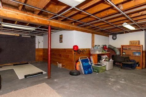 7 Oak Hill Drive Dover NH 03820