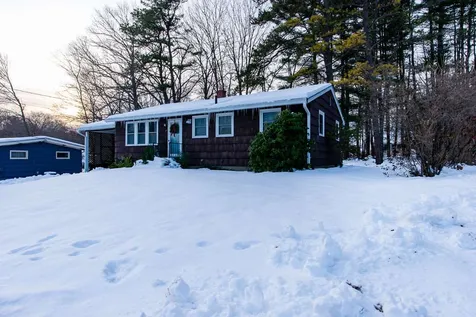 7 Oak Hill Drive Dover NH 03820