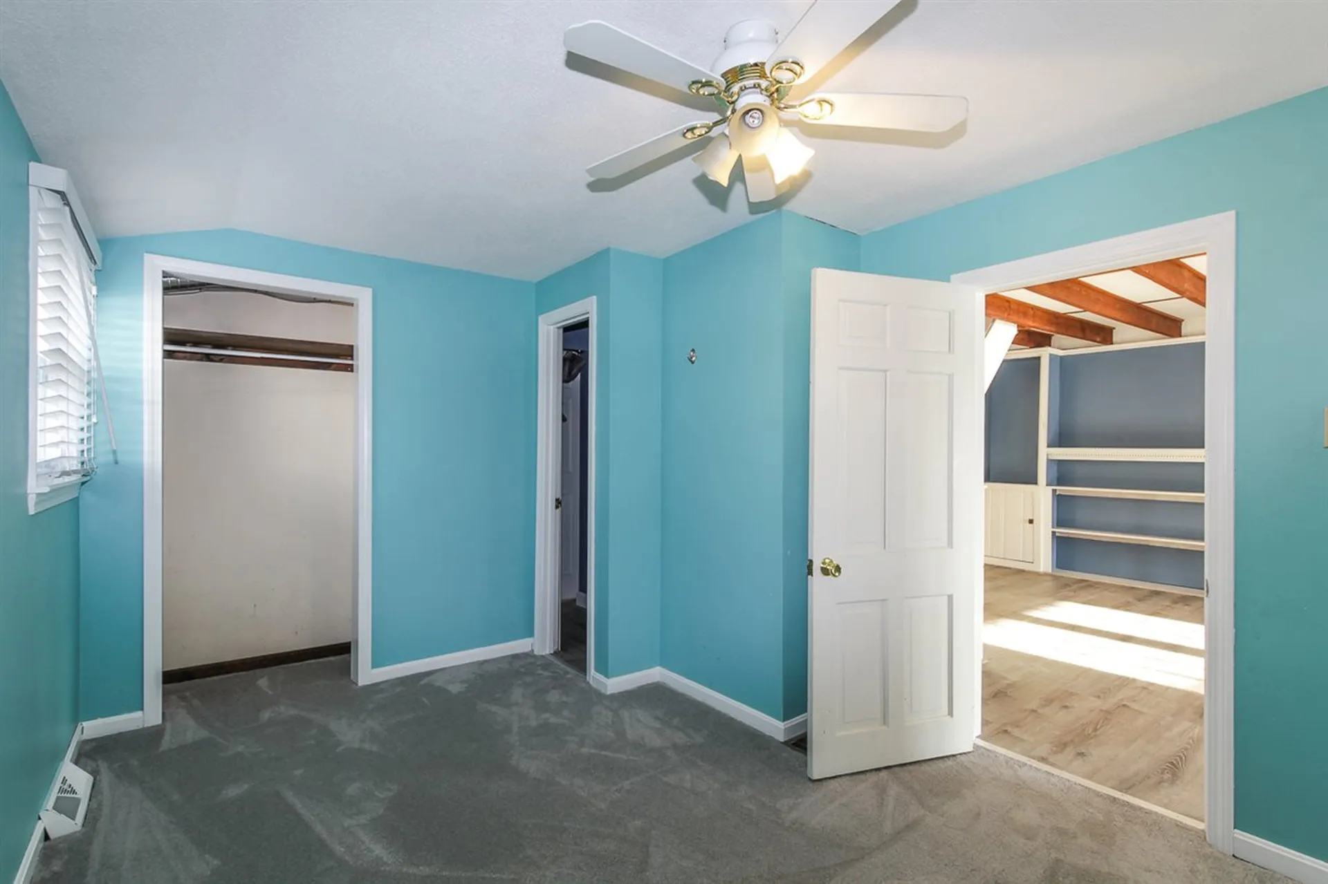 93 West Shore Road Windham NH 03087