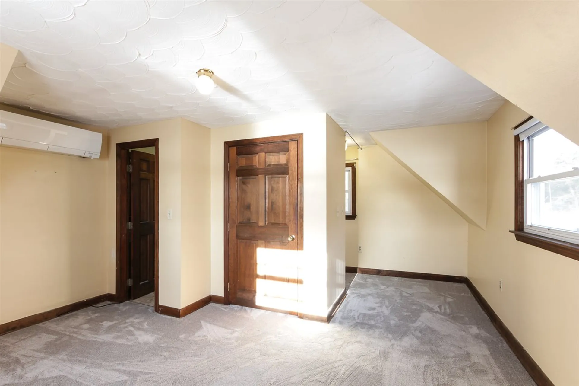 93 West Shore Road Windham NH 03087