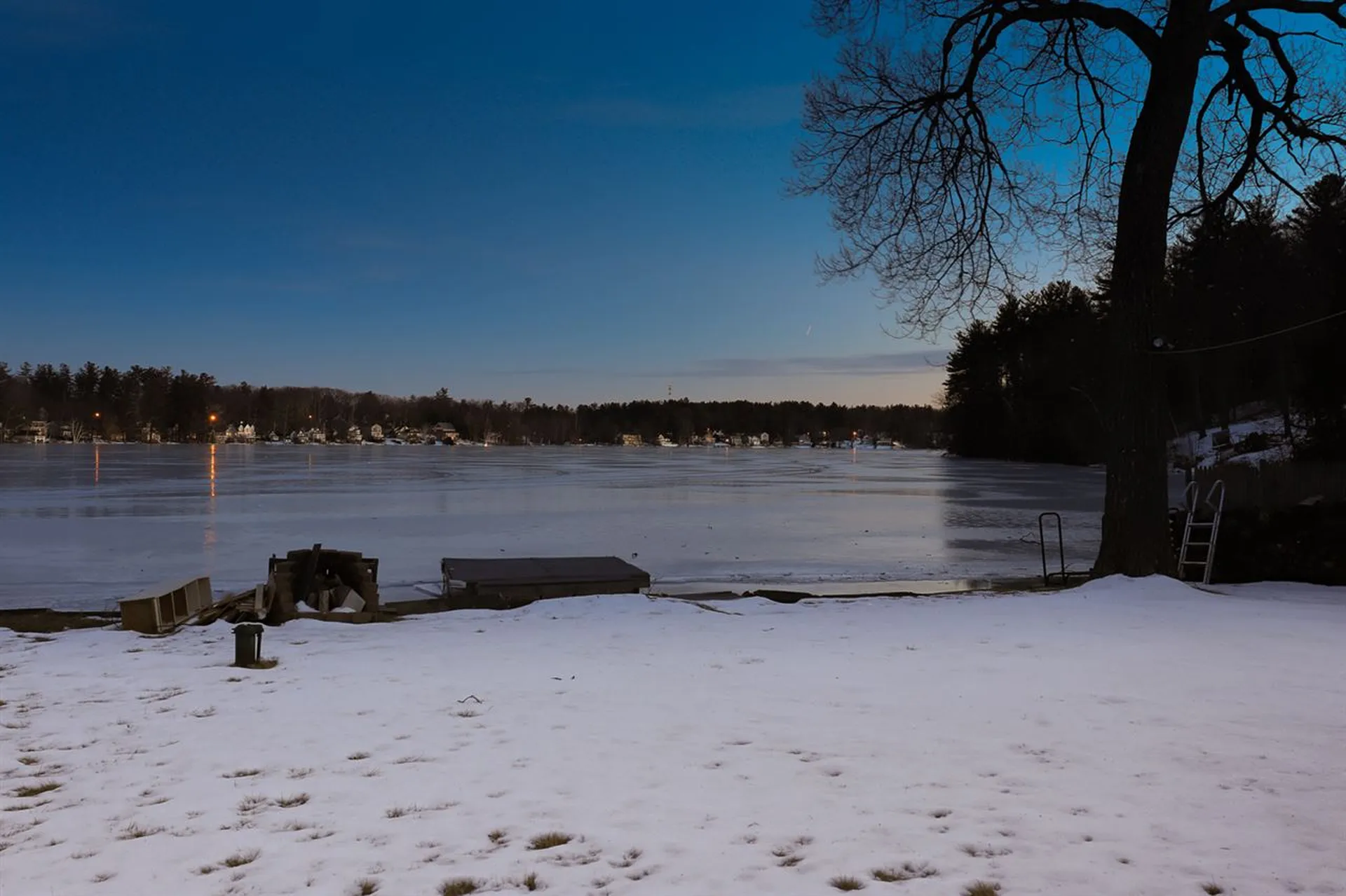 93 West Shore Road Windham NH 03087