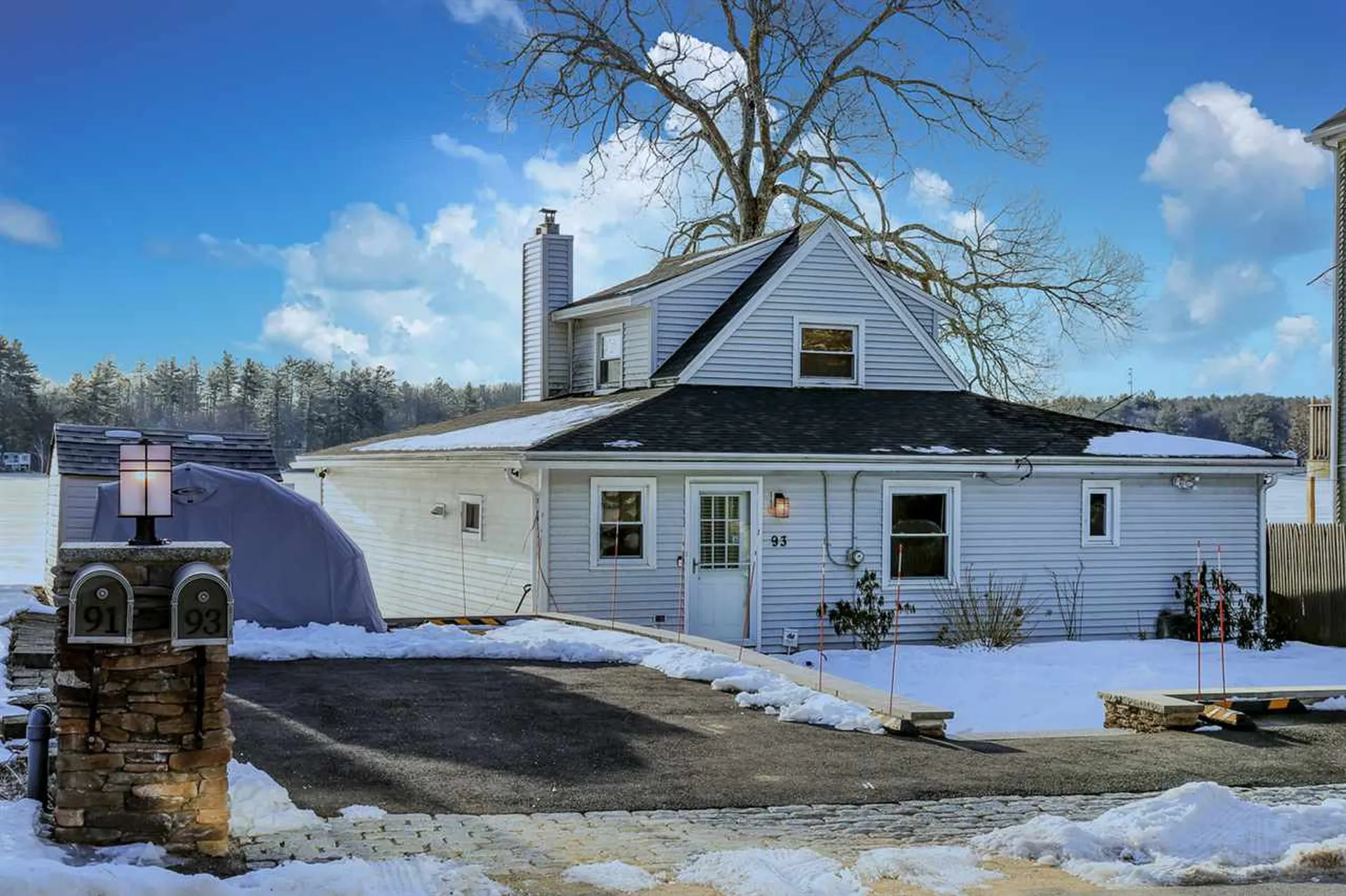 93 West Shore Road Windham NH 03087