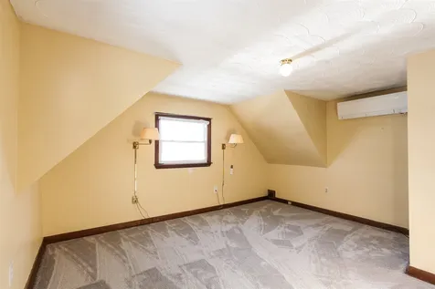 93 West Shore Road Windham NH 03087