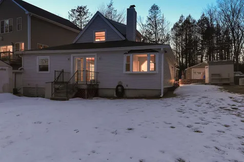 93 West Shore Road Windham NH 03087