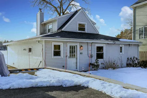 93 West Shore Road Windham NH 03087