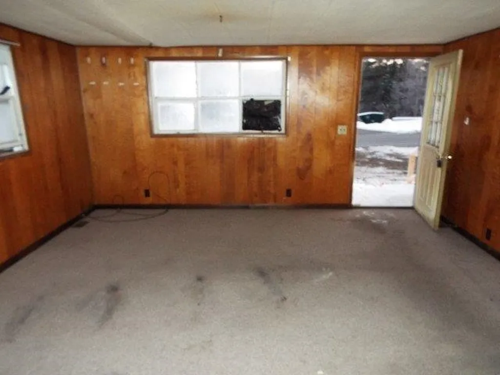 88 Union Street Whitefield NH 03598